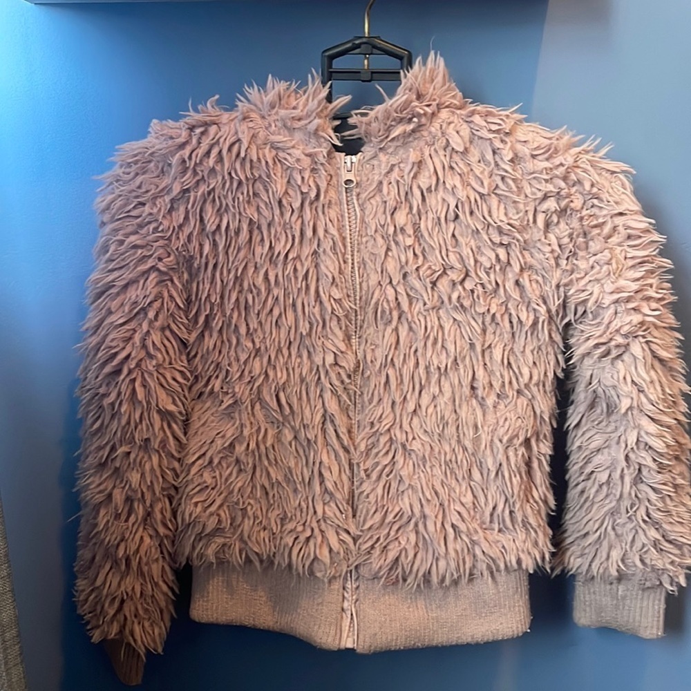 Fuzzy jacket size small little girl